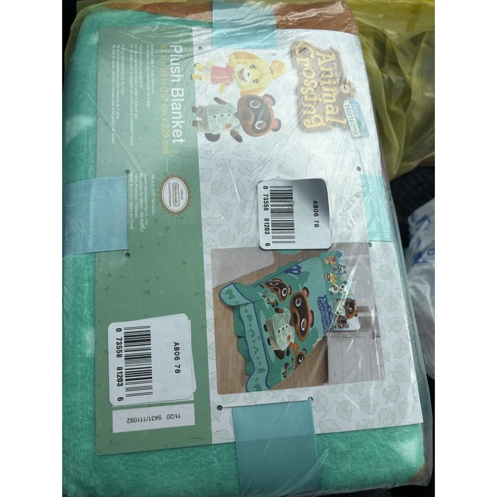 Animal Crossing Happy Camper Plush Blanket 62
